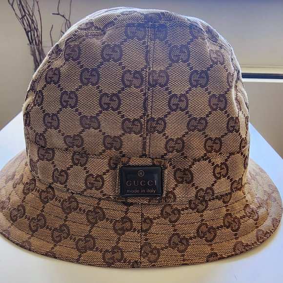 TOM FORD FOR GUCCI - AUTHENTIC, RARE, AND VINTAGE GG BUCKET HAT